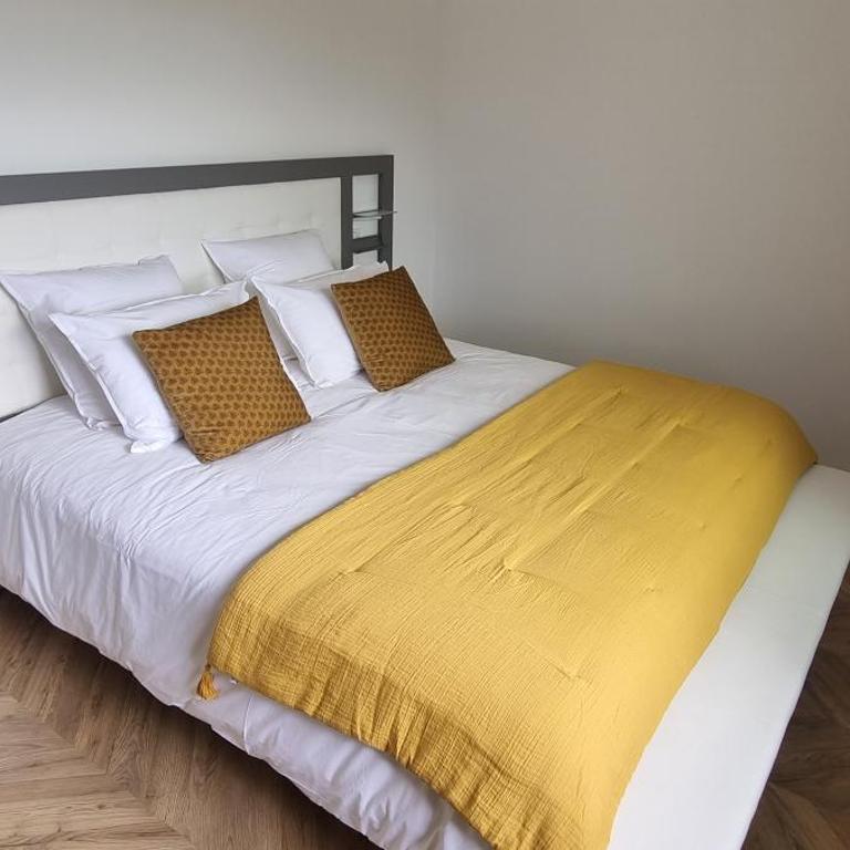 Palazzu B reservation 3 nuits minimum - Three-Bedroom Apartment - 3