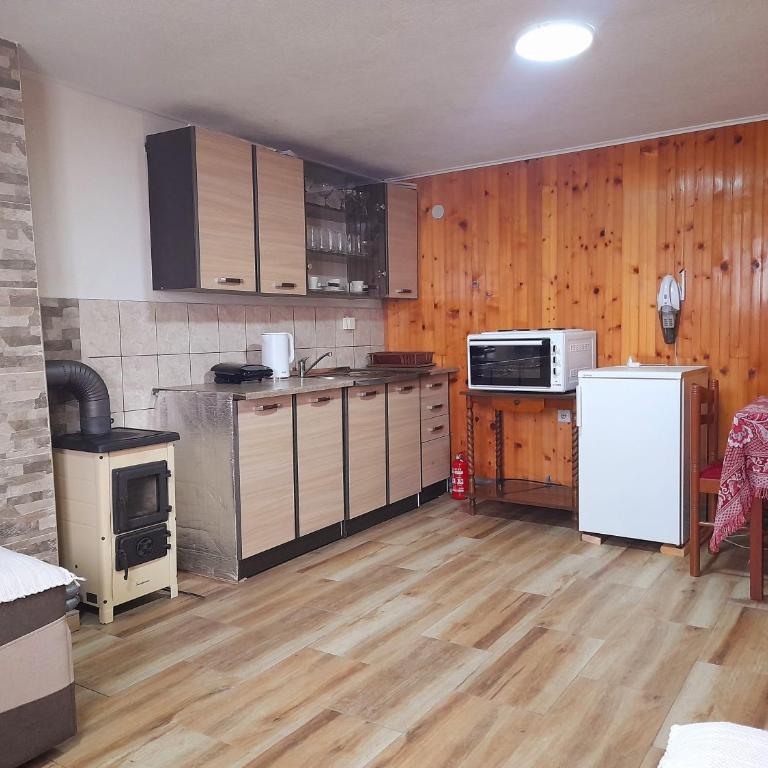 DURMITOR APARTMAN Pitomine - Studio Apartment - 13