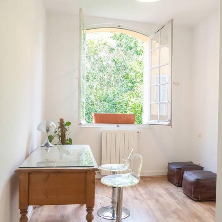 Spacieux T3 * centre ville * sans vis à vis - Appartement 1 Chambre - 11
