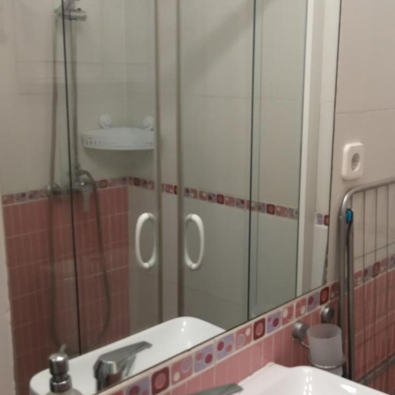El pisito de Malasaña - One-Bedroom Apartment - 8
