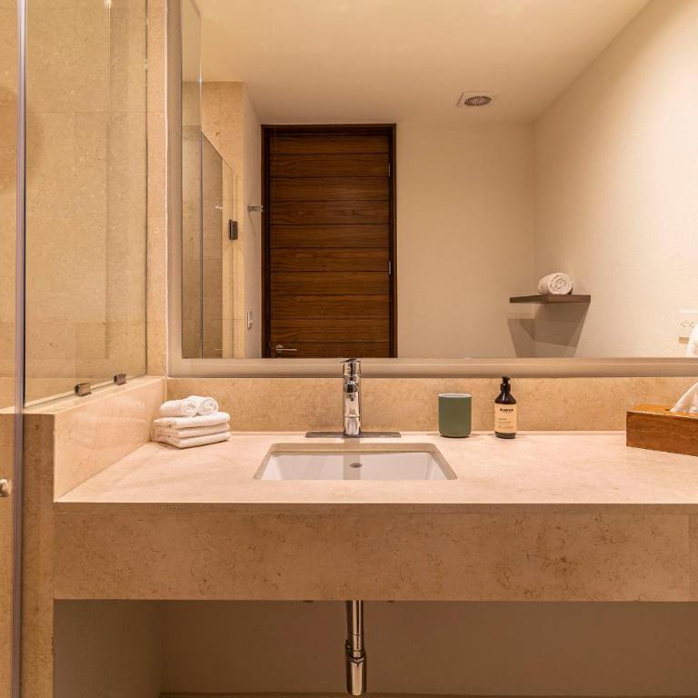 Casa Miyana by Kukun - Three-Bedroom Apartment - 10