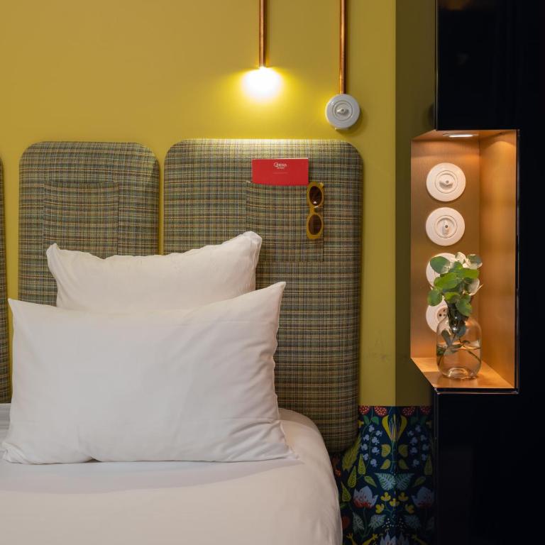 Hôtel Exquis - Small Double Room - 2