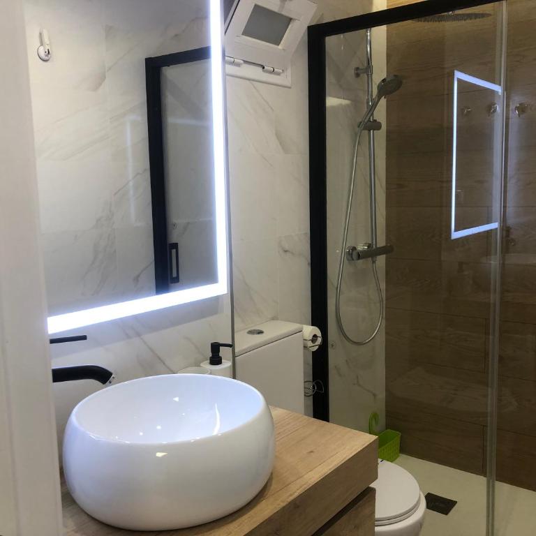 El Apartamento de Cristian 3 - Two-Bedroom Apartment - 13