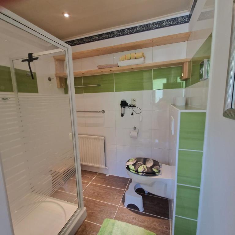 Ferienwohnung am Krausberghof mit Balkon und Parkplatz, 6 Fahrminuten zur Alpentherme Gastein und zur Schlossalmbahn - Apartment with Mountain and Valley View - 5