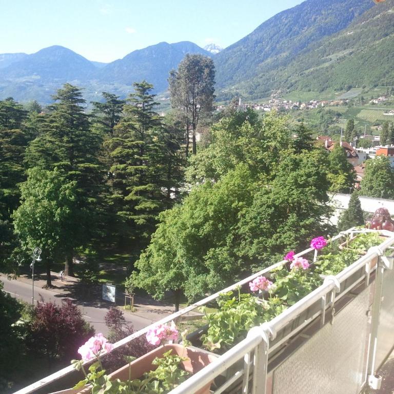Hotel Lux - Camera Matrimoniale Economy con Balcone - 12