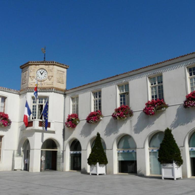 Maison T3 proche plage, commerces et gare, terrasse, équipée, quartier Arago, Les Sables-d'Olonne - FR-1-92-701 - Maison de Vacances (4 Adultes) - 2