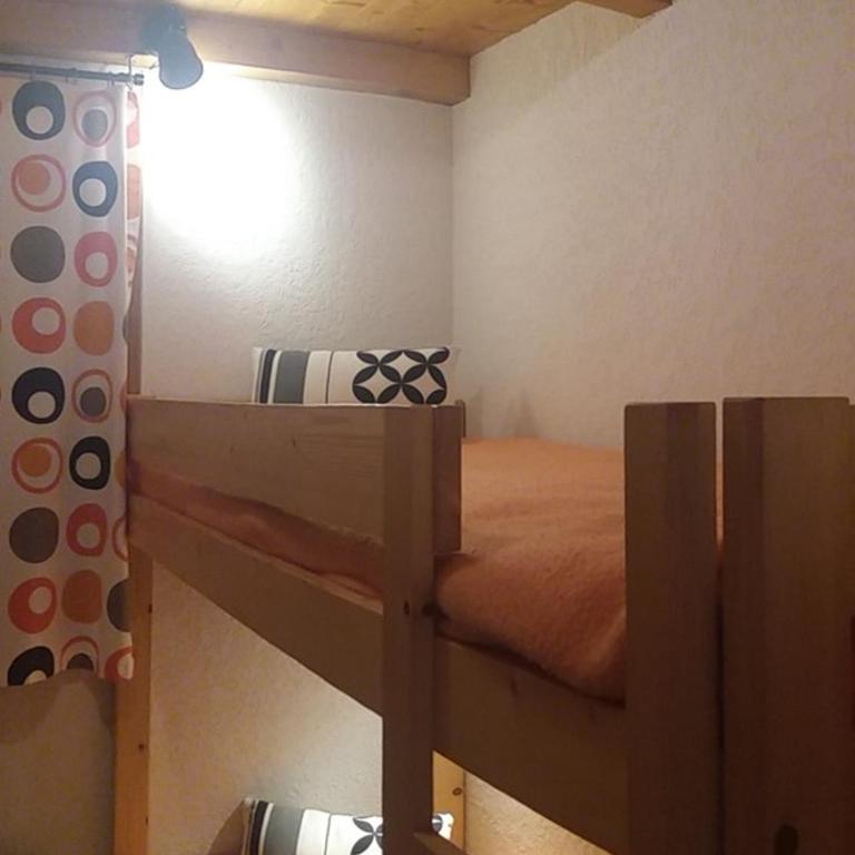 Appartement cozy 4 pers, 2 chambres, proche pistes et commerces, balcon, parking, animaux acceptés - Apartment mit 2 Schlafzimmern - 7