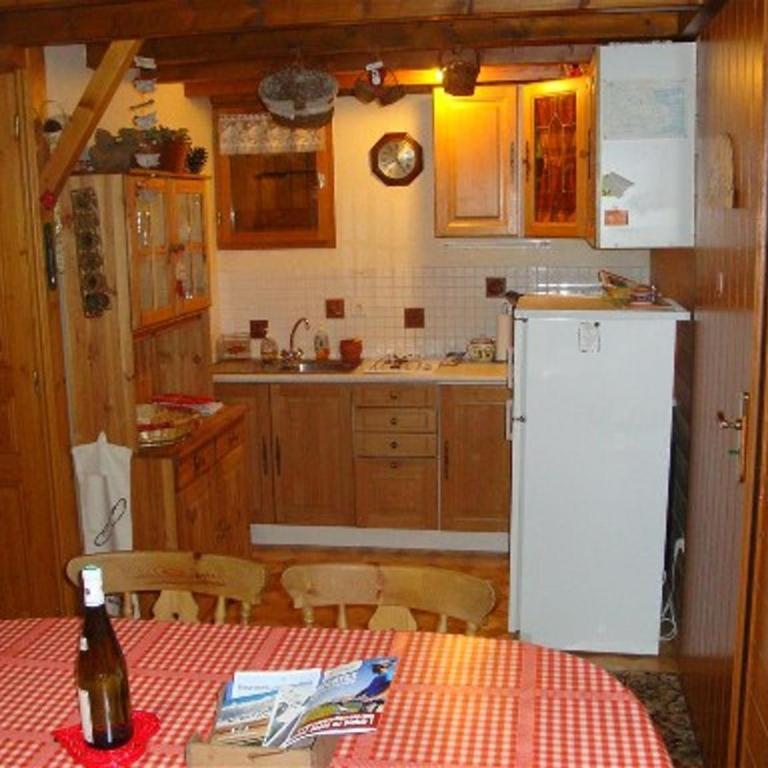 Chalet Savoyard 8 pers, proche pistes, parking - FR-1-733-1 - Chalet - 3