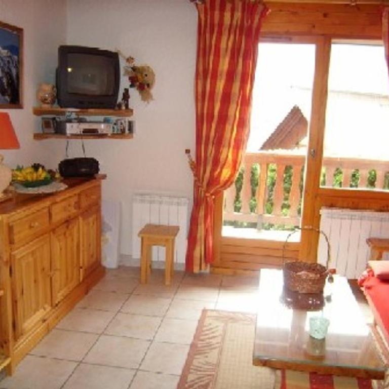 Charmant appartement 2P pour 5 pers, à deux pas des pistes, balcon, cuisine équipée, parking, animaux ok - Apartment mit 1 Schlafzimmer - 9