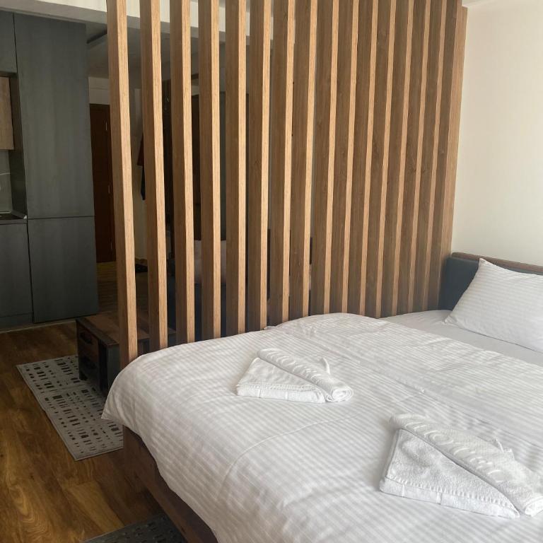 VortexLux - Apartment with Balcony - 9