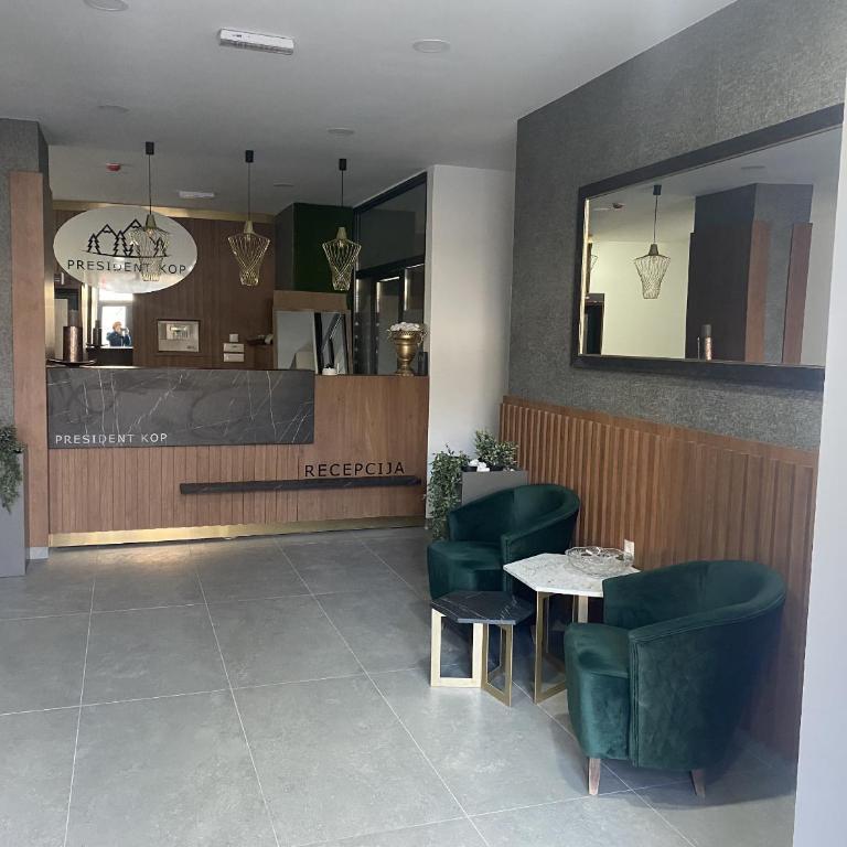 VortexLux - Apartment with Balcony - 12