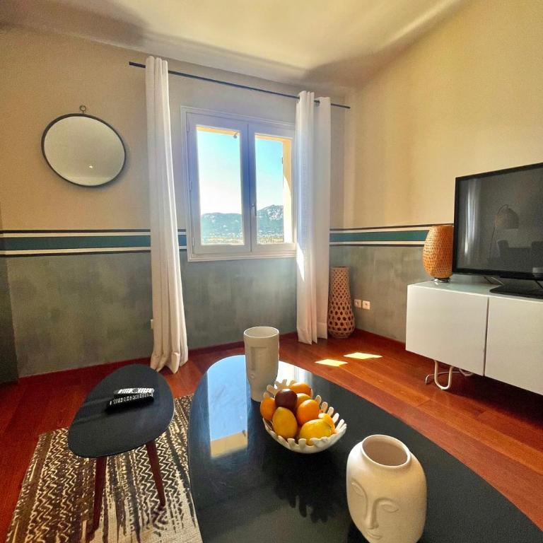 Appartement vue mer Christophe Colomb 140m2 - Two-Bedroom Apartment with Sea View and terrace - 11