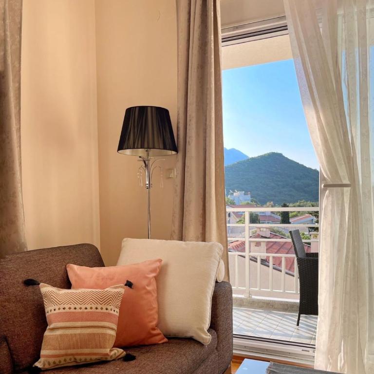 Lana apartment Petrovac - Three-Bedroom Apartment - 5