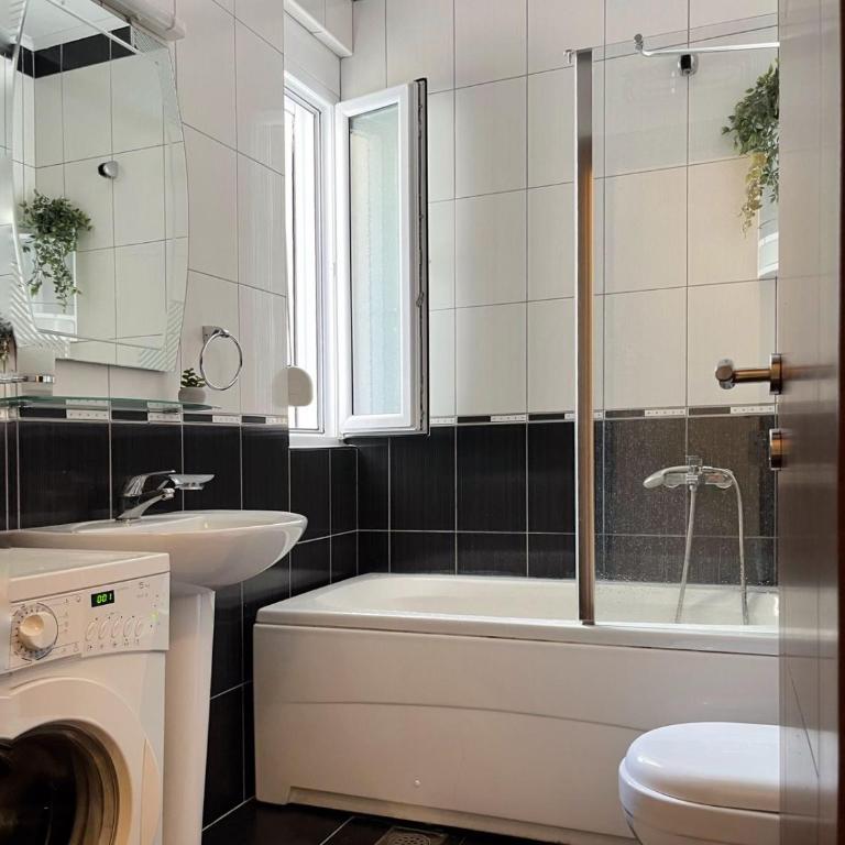 Lana apartment Petrovac - Three-Bedroom Apartment - 22