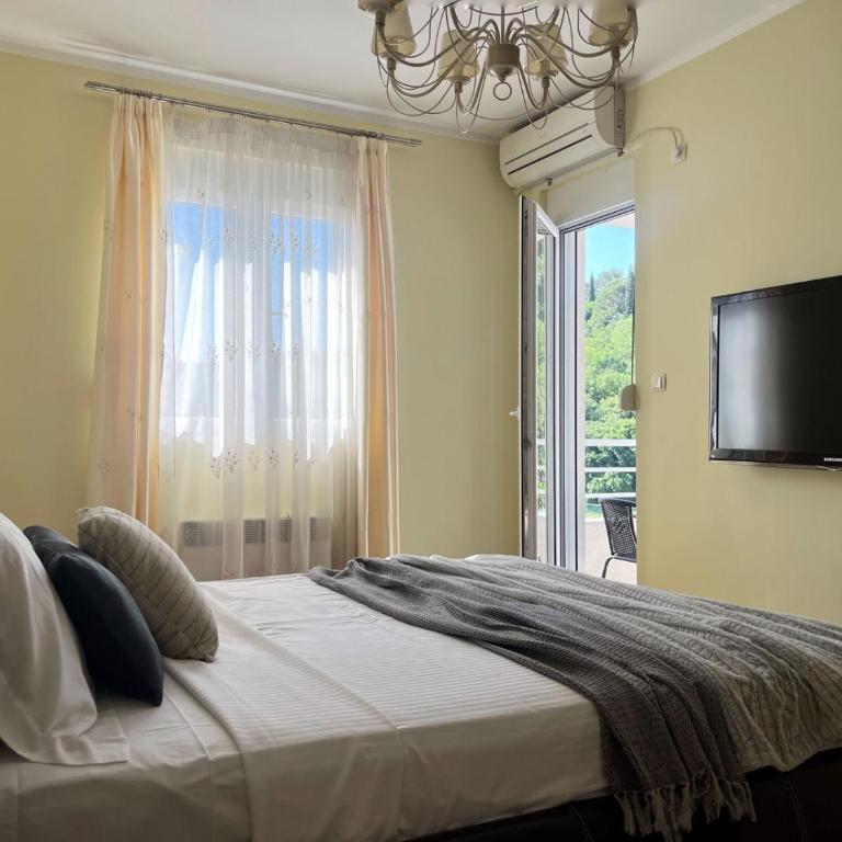 Lana apartment Petrovac - Three-Bedroom Apartment - 13