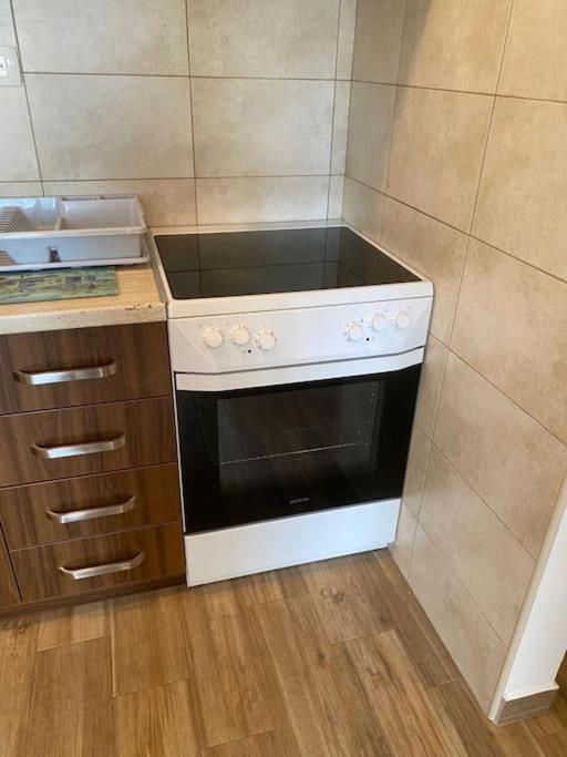 Apartment in Becici - One-Bedroom Apartment - 7
