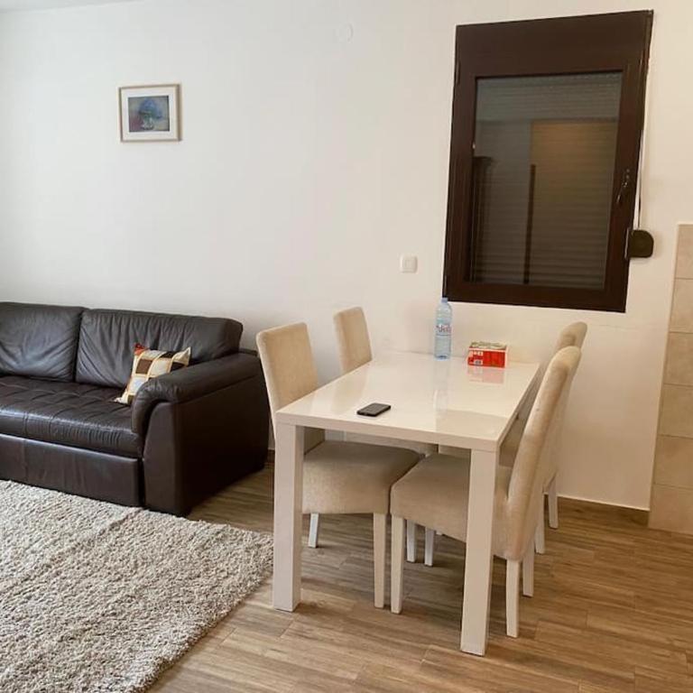 Apartment in Becici - One-Bedroom Apartment - 6