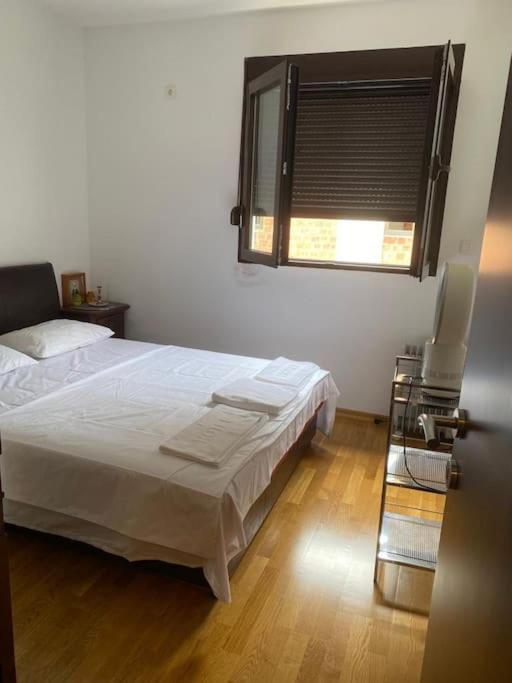 Apartment in Becici - One-Bedroom Apartment - 12