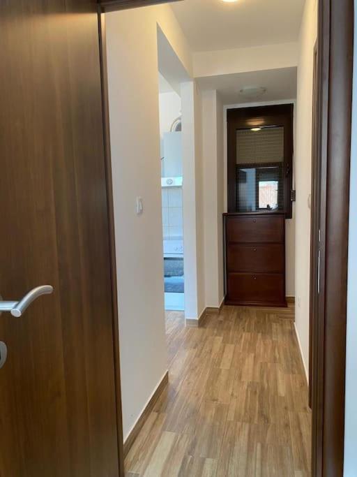 Apartment in Becici - One-Bedroom Apartment - 16