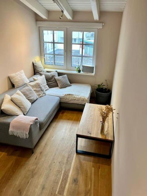 Wunderschöne Stadtwohnung - Apartment mit 2 Schlafzimmern - 2