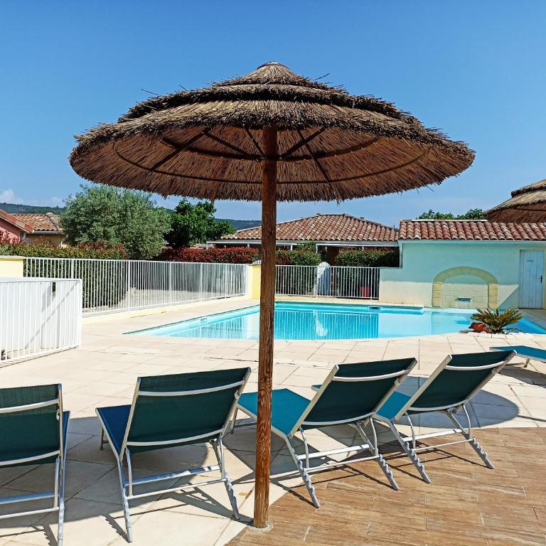 Gîte " Macha" classé 3 étoiles piscine Vallon Pont d'Arc - Maison 2 Chambres - 3