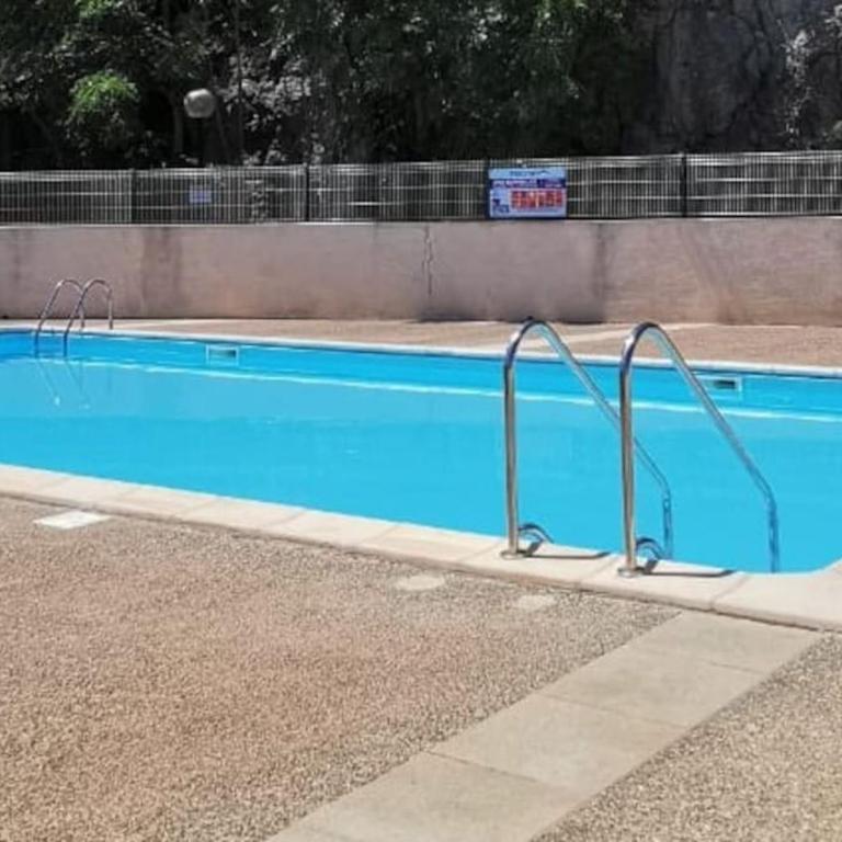 Maison entière, Terrasse, piscine, Proche plage - Maison 2 Chambres - 22