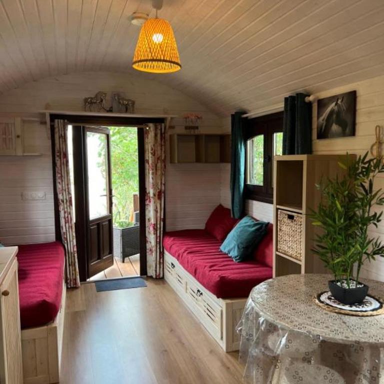 La Roulotte du Mas - One-Bedroom House - 6