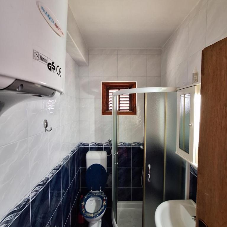 B & M Apartments - One-Bedroom Apartment with Small Terrace and Sea View - 19