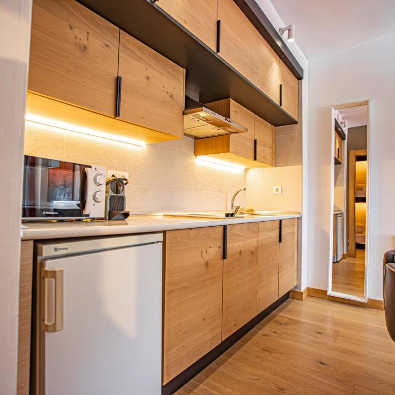Holidays, Edificio Serraneu, Sierra Nevada 4 personas y Parking - Apartamento de 2 dormitorios - 12