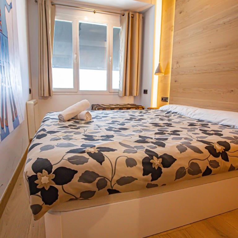 Holidays, Edificio Serraneu, Sierra Nevada 4 personas y Parking - Apartamento de 2 dormitorios - 28