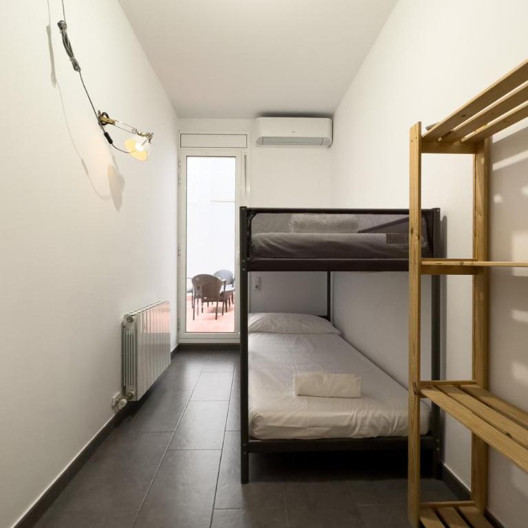 AinB Barcelona Sants Apartments - Two-Bedroom Apartment - 1