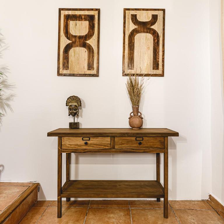 Exotic Little Palace City Center - Three-Bedroom Apartment - 3