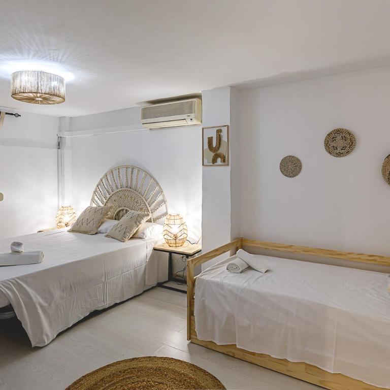 Exotic Little Palace City Center - Three-Bedroom Apartment - 21