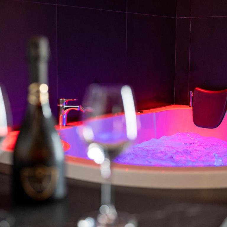 Maximum hub suite&spa - Camera Matrimoniale Deluxe con Vasca - 25