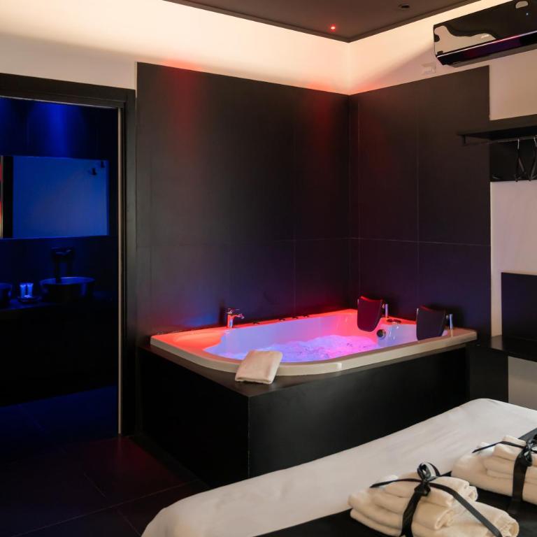 Maximum hub suite&spa - Camera Matrimoniale Deluxe con Vasca - 23