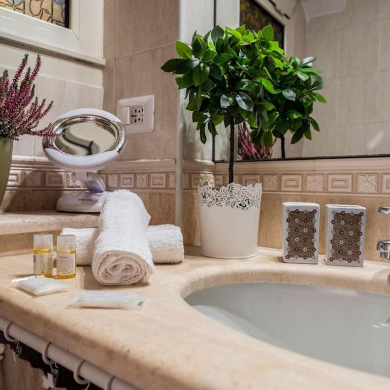 Colosseum 2BR Elegance and Charm - Appartamento Superior - 21