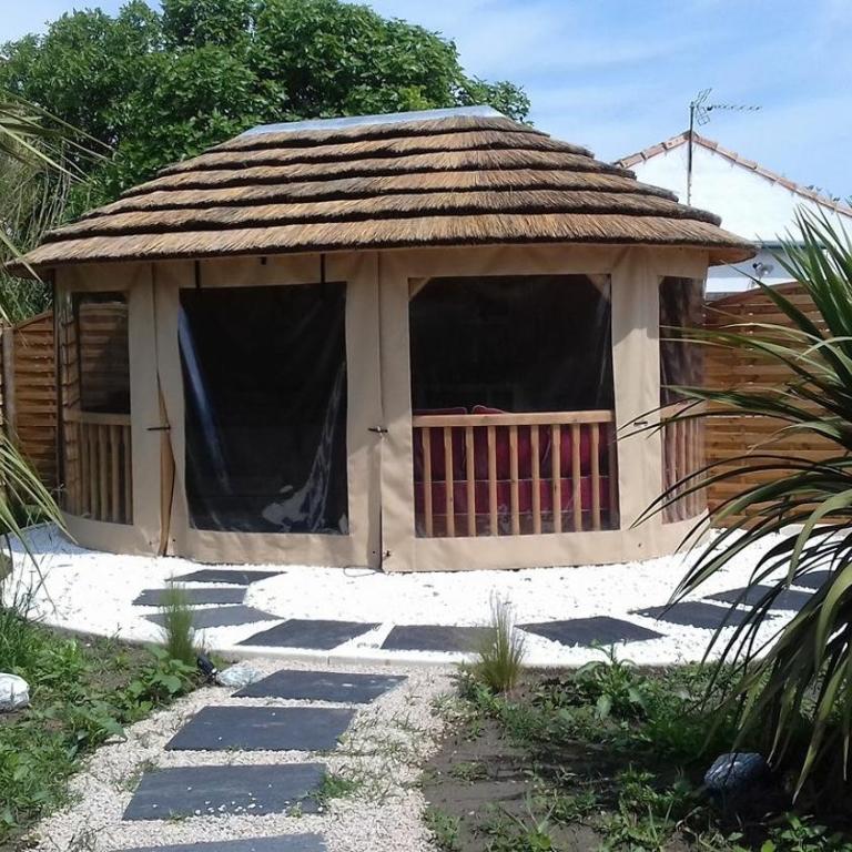 La Roulotte du Mas - One-Bedroom House - 13