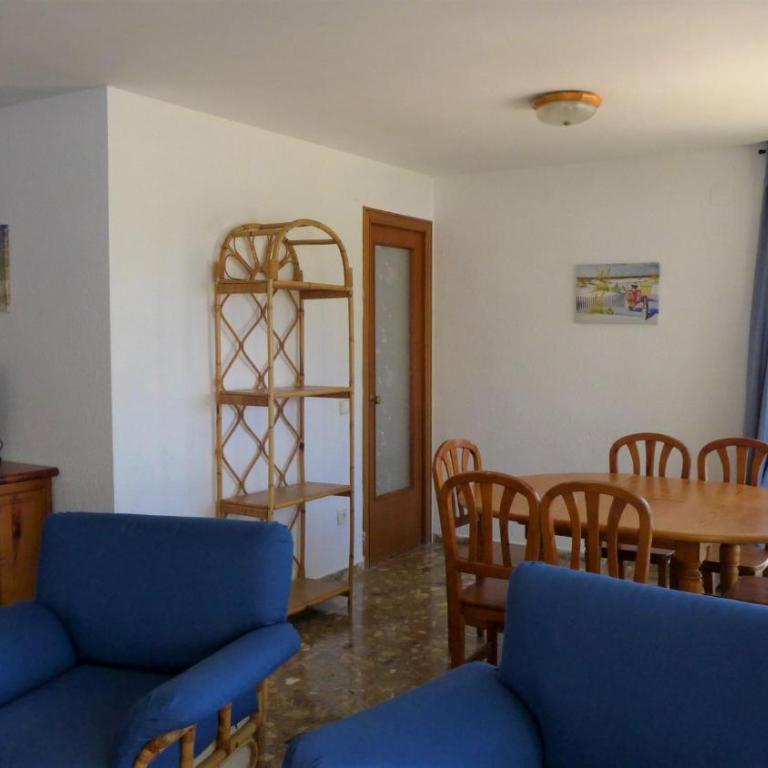 Cala Llenguadets - Three-Bedroom Apartment - 5