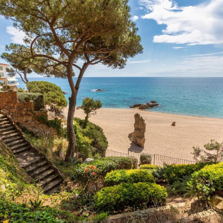 Seafront Views Apartment in Platja d'Aro - Apartamento - 30