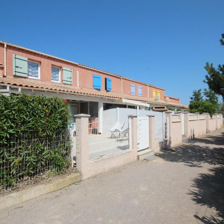 Agréable Maison de vacances climatisee, 2 chambres pour 5 couchages, Résidence securisee avec piscine commune LE CLOS DE SOCORRO, 800m de la plage Portiragnes plage LRCS95 - Maison 2 Chambres - 12