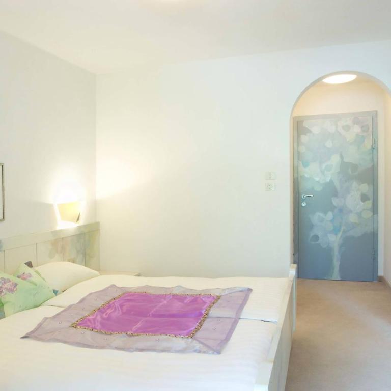 Maratscher Kunst & Kulturhotel - Doppelzimmer mit Bergblick - 2