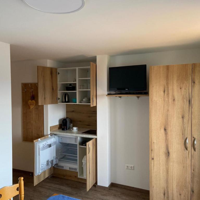 Landhaus Hofer Ossiacher See - Double Room with Lake View - 6