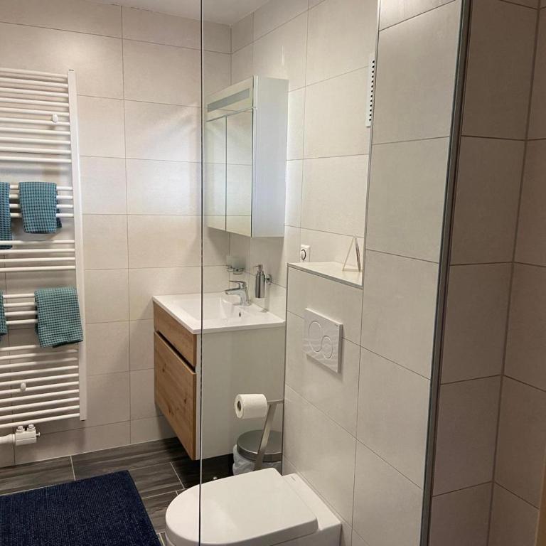 Landhaus Hofer Ossiacher See - Double Room with Lake View - 9