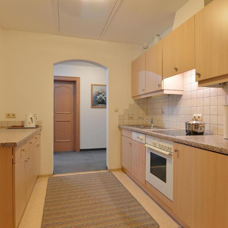 Landhaus Kröll - Barbara Kröll - Apartment mit 3 Schlafzimmern und Bad - 13