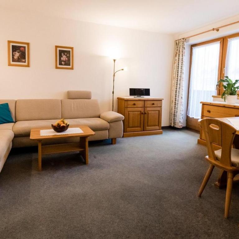 Landhaus Kröll - Barbara Kröll - Apartment mit 3 Schlafzimmern und Bad - 10