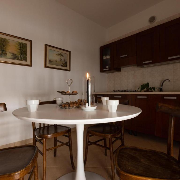 La Scelta Giusta, casa vacanze in centro con garage privato e ascensore - Two-Bedroom Apartment - 19