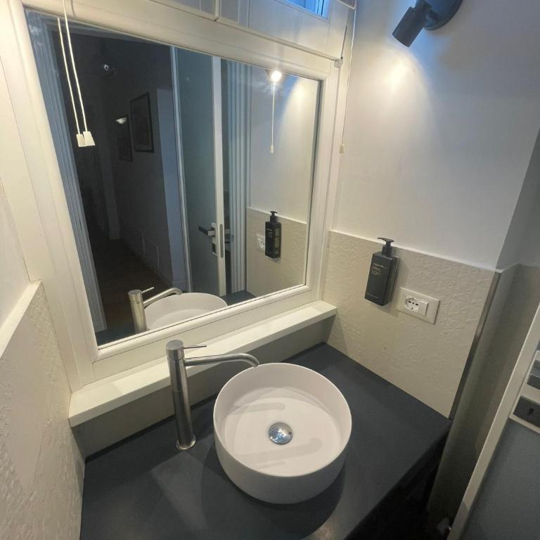 Charm and Style by Campo de Fiori - Appartamento Superior - 25