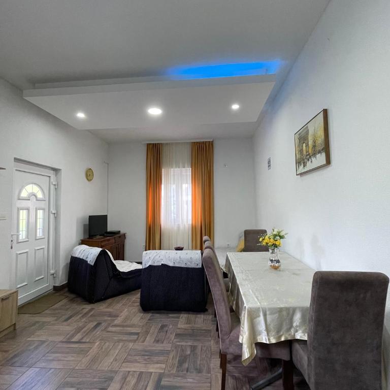 Apartment Jovana - Two-Bedroom Apartment - 4