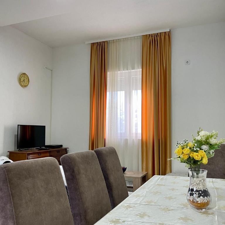 Apartment Jovana - Two-Bedroom Apartment - 6