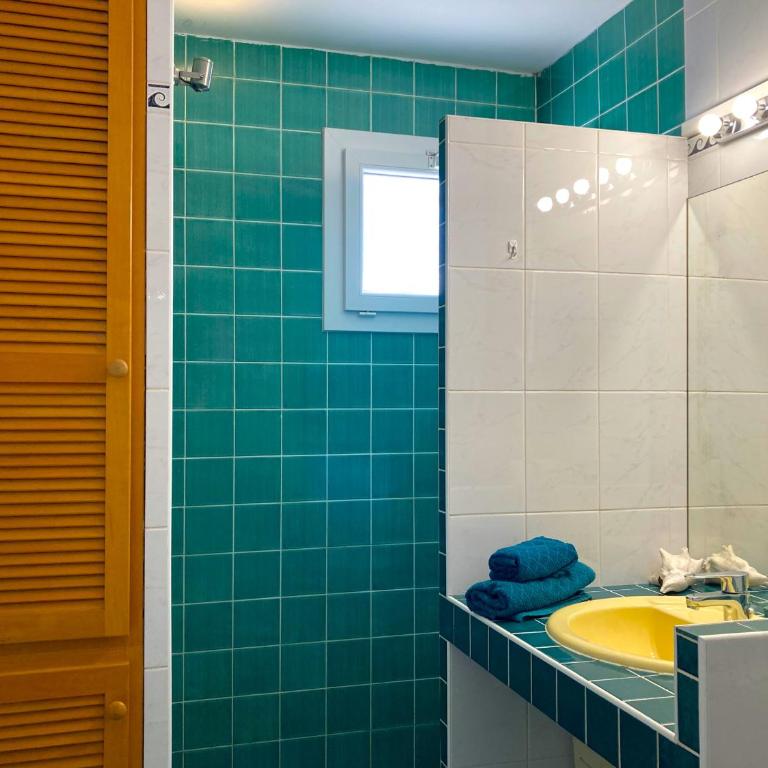 Blue Summer Vibes - Apartment 6 - AC, parking, beach at 50m, SPA discnt - Appartamento con 2 Camere da Letto - 10